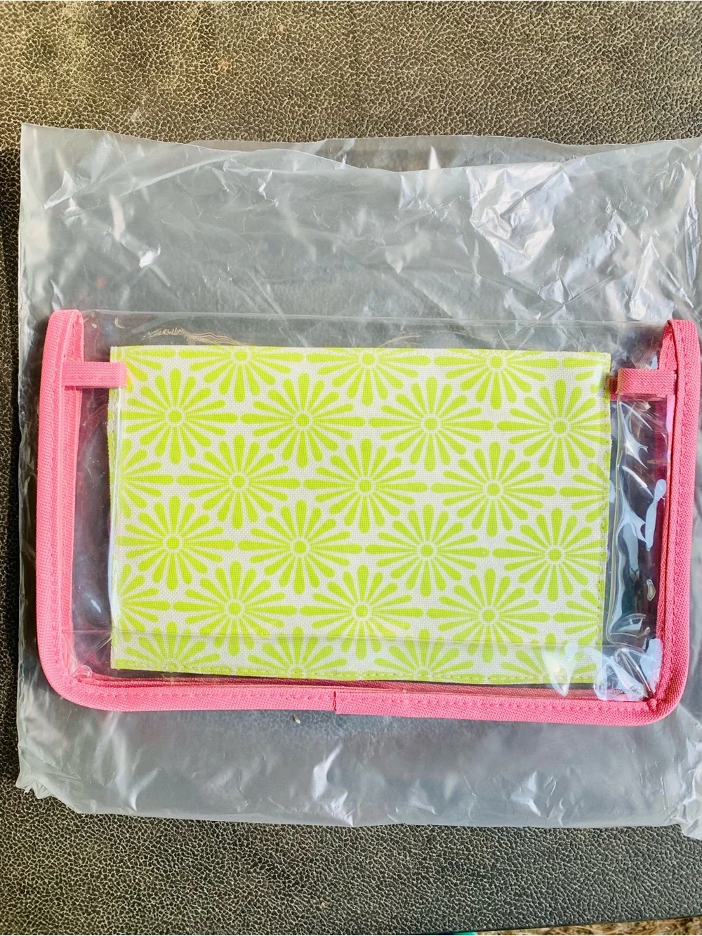 Clear travel cosmetic bag Green Daisy Snap with Pink-Trim